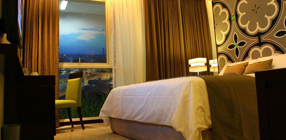 Howard Johnson By Wyndham Pekalongan Exterior photo